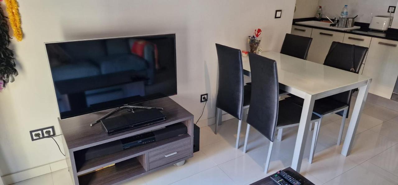 Holiday Studio Apartment Denia Bagian luar foto